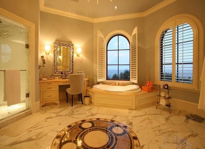 卡斯蒂略加勒比住宅_big-huge-en-suite-bathroom.jpg