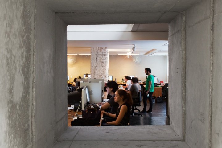 巴西.圣保罗创新型办公空间_15.jpg