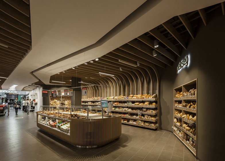 匈牙利布达佩斯Spar超市_Spar-supermarket-in-Budapest-by-LAB5-architects_dezeen_ss_10.jpg