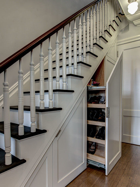 Back to Browse Photos_traditional-staircase.jpg