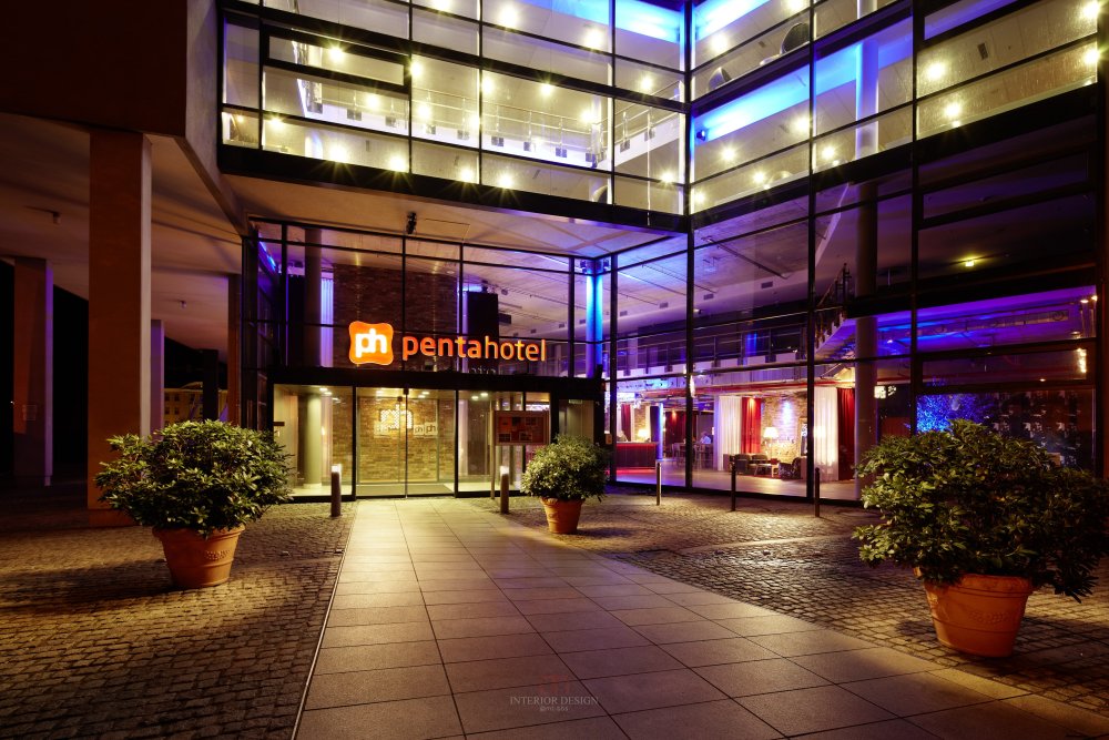 pentahotel_Berlin_Koepenick_Eingang_01.jpg