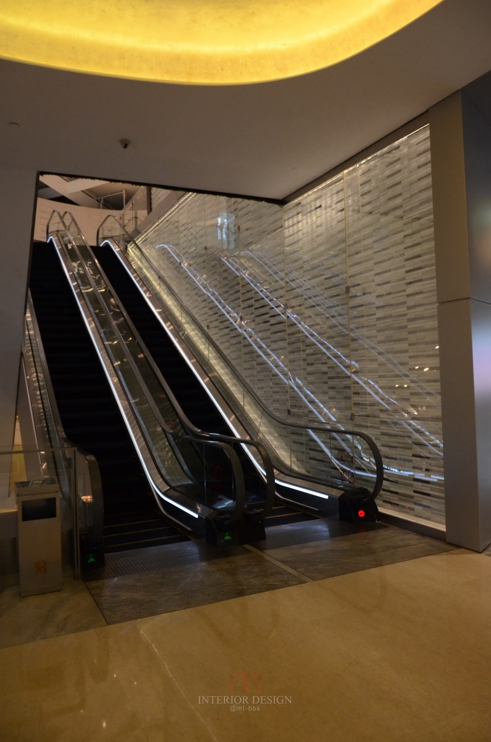 上海尚嘉中心大牌云集的lv大厦全方位拍摄夜景