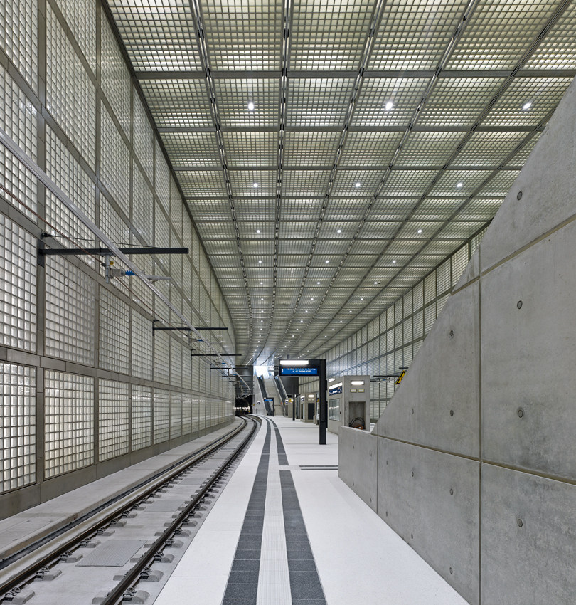 52a25c31e8e44e00d800007b_wilhelm-leuschner-platz-station-max-dudler-_portada.jpg