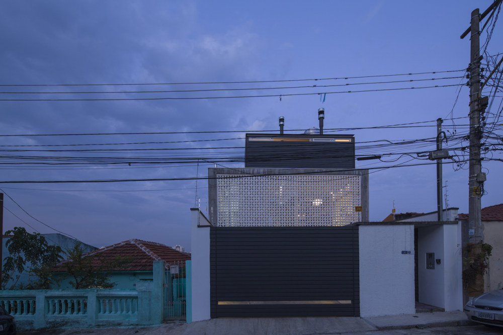 巴西圣保罗M&M公寓_5283b132e8e44e524b0000e5_m-m-residence-bonina-arquitetura_01601_131019_007m.jpg