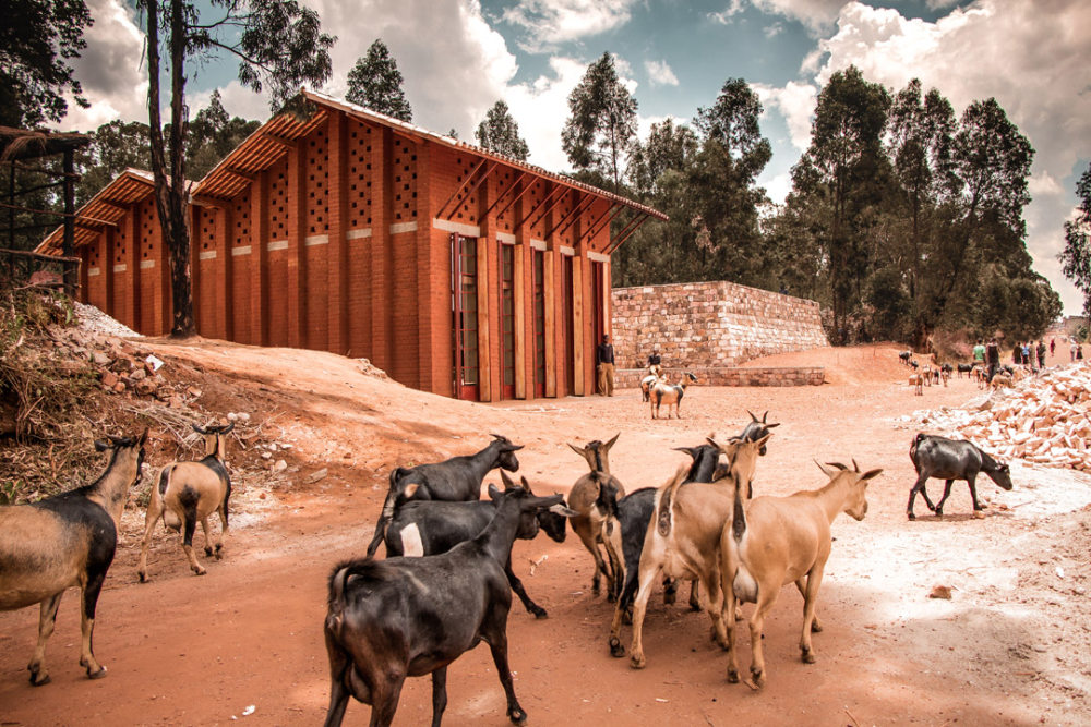 Library for the community of Muyinga  BC architects非洲...__c_mVqeWaz0eThKGX84yvJsPfIMMzEnMPIbHJ_MZEDYVOMlLBJzX4zsGpf9P9IbODPRLY2KEMEd91KdG.jpg