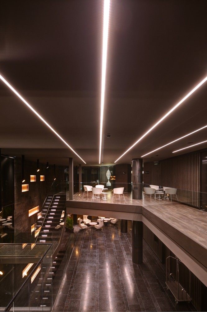 西班牙巴塞罗那Olivia Balmes Hotel_52f03ef1e8e44eeed5000050_olivia-balmes-hotel-lex-ib-ez-walter-sara-galm-n-gracia.jpg