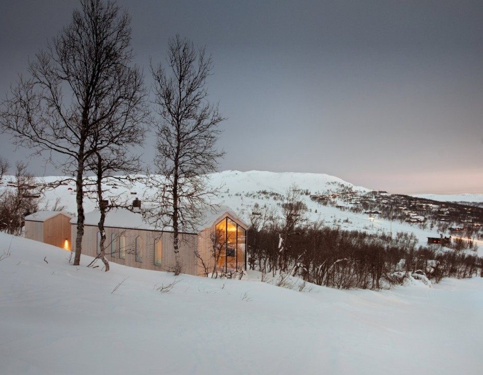 Geilo村附近的度假屋坐落在山谷Hallingdal滑雪胜地_sv_060214_25s-940x730.jpg