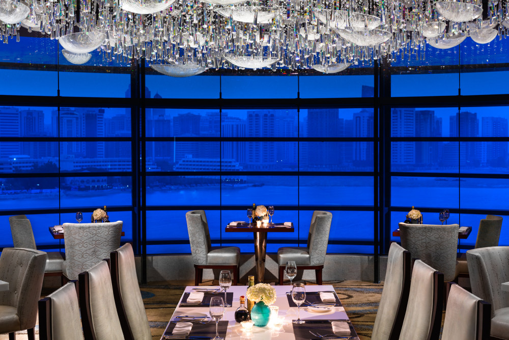 阿布扎比瑰丽酒店 Rosewood Abu Dhabi / Handel Architects_54379193_Rosewood_Abu_Dhabi_Aqua_-_Dining_Room_2.jpg