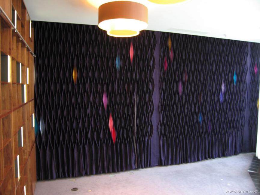 毛毡墙设计（Felt Wall Coverings by Anne Kyyr? Quinn）_1110-z43.jpg