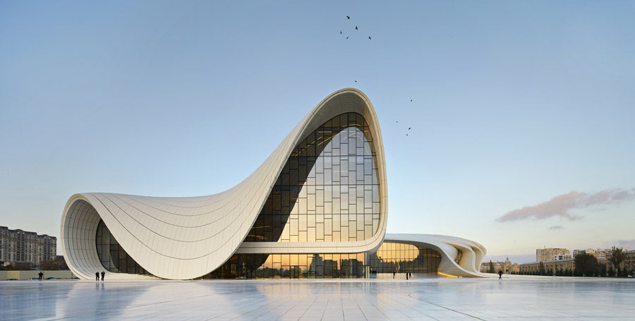 Heydar Aliyev Centre / Zaha Hadid Architects(扎哈，哈迪德)__c_e2nFc-GPdoegu-0WkafF28zPrZsN1GGqHGlqN2NI7_rhHMWOzMVz_ThwiMcmVaVAX9NxIxruIFKlu.jpg