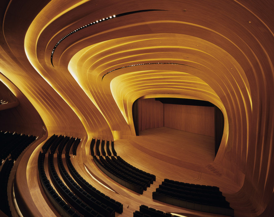 Heydar Aliyev Centre / Zaha Hadid Architects(扎哈，哈迪德)__c_j4ahxa-B4t_lLJo-fkHtbC55wjMvDfx6gN-lfBRm-v3fWfy2Uyes23wzoku_T9Flxb995vY1U8Pnk.jpg