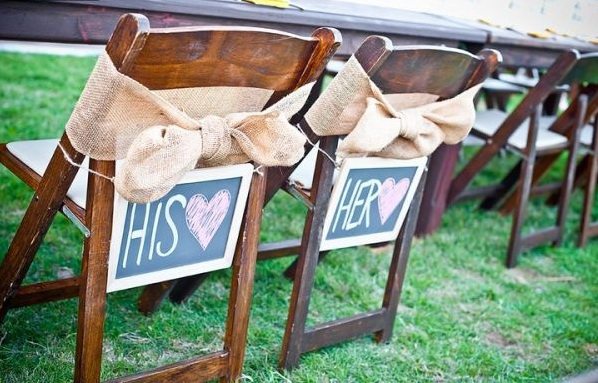 致甜蜜的你们：11种婚礼现场椅子DIY_16-Country-Chic-DIY-California-Ranch-Wedding..jpg