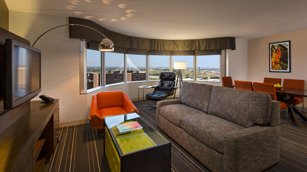 达拉斯凯悦酒店 Hyatt Regency Dallas_DFWRD_P097_Sunset_Suite_Parlor_57133_1280x720.jpg