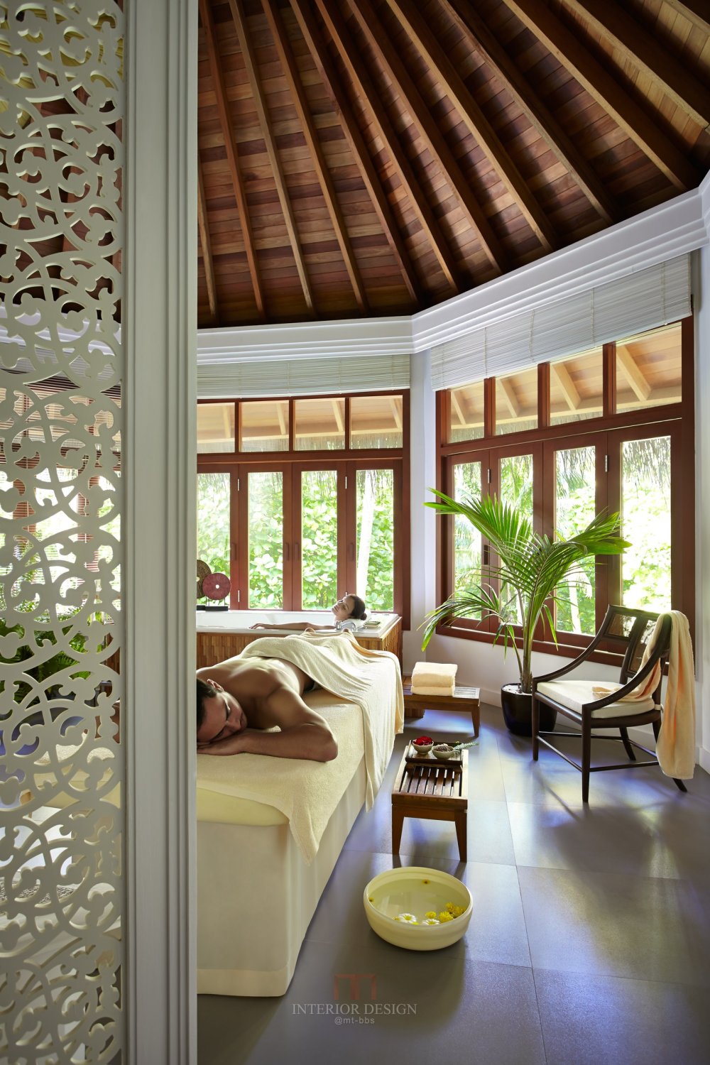 馬爾代夫杜斯特塔尼度假酒店 Dusit Thani Maldives_Spe_Treatment_Room_photoLarge.JPG