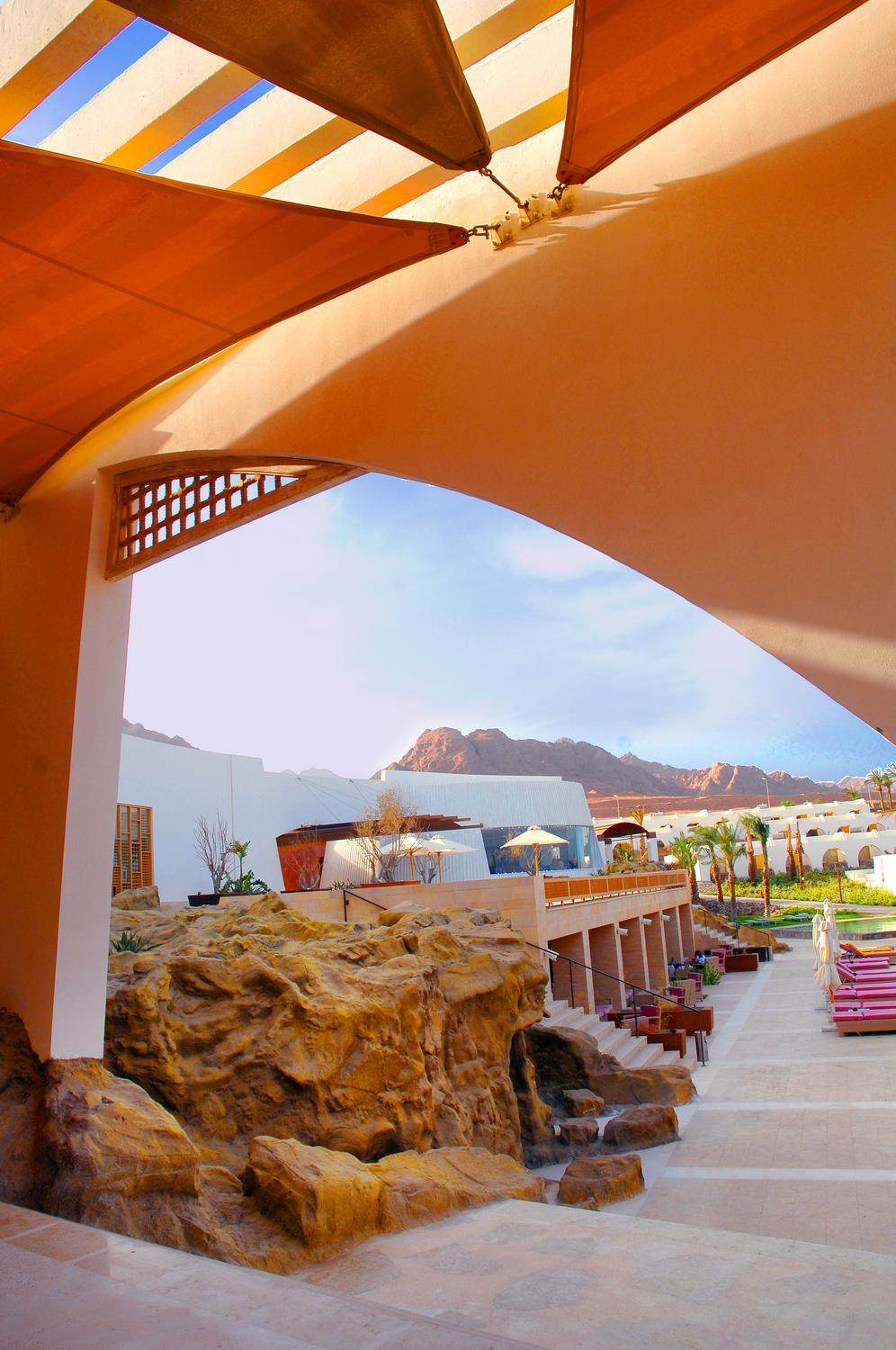 7)Le Meridien Dahab Resort—Internal Resort Passage 拍攝者.jpg