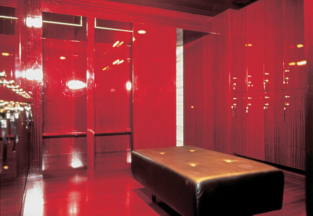 therme-vals-red-interior-color-theme.jpg