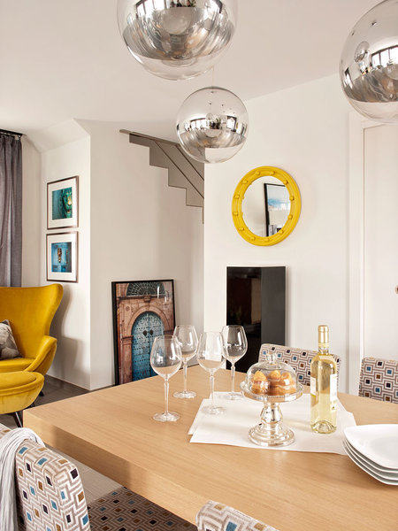 duplex-tarragona-comedor-escalera_galeria_portrait[1].jpg