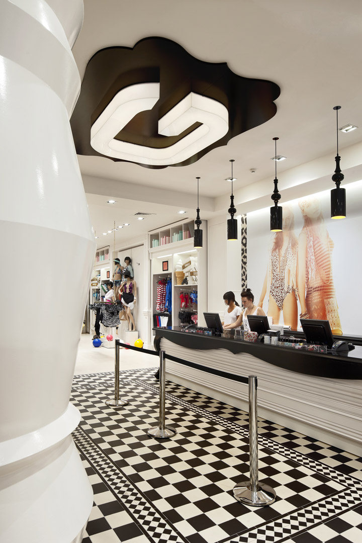 Glassons_Flagship_Store_Broadway_by_Gascoigne_Associates,_Newmarket_original_66yR_646600003476125f.jpg