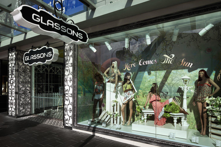 Glassons_Flagship_Store_Broadway_by_Gascoigne_Associates,_Newmarket_original_AY4H_64a60000347e125f.jpg