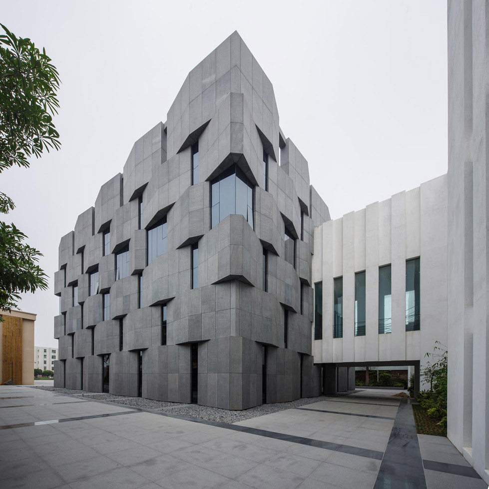 Dingli Sculpture Art Museum, Quanzhou, C__c_2MHUYXpGuC8ycOf-3OaBLC6lcb1efMBGiIJAIF5j5rJMfEALNn60o86GfQTwlt_f93_kjMHogmhdj.jpg