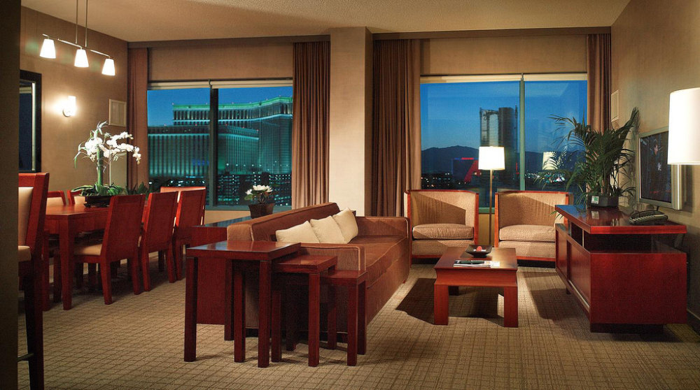 拉斯维加斯湖威斯汀度假酒店_21)The Westin Casuarina Las Vegas Hotel, Casino &amp_ Spa—Guestroom 拍攝者.jpg