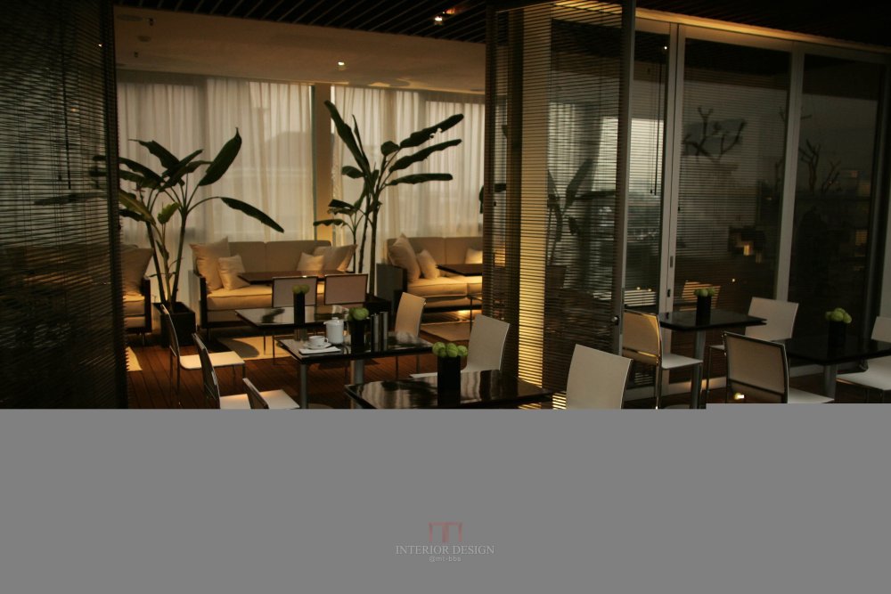 雅加达克芒艾康阿丽拉酒店 Kemang Icon_kemangicon-the-edge-interior.jpg