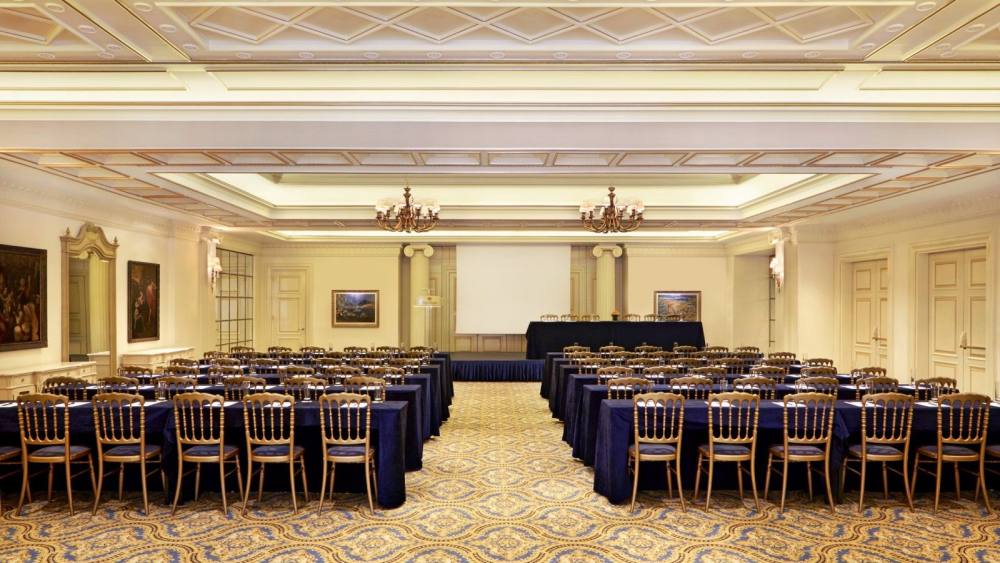 雅典乔治国王豪华精选酒店(官方摄影) King George, a Luxury Coll..._HotelKingGeorgeAthens_BallroomClassroomSetUp.jpg