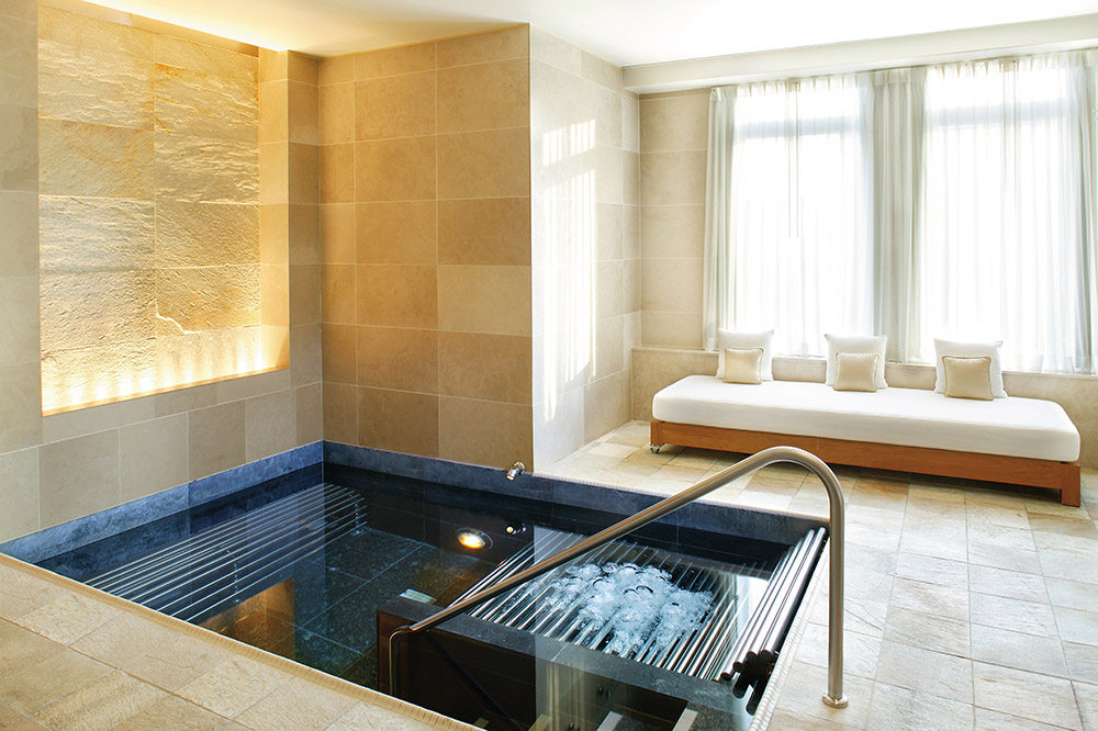 美国纽约文华东方酒店Mandarin Oriental, New York官方高清图_new-york-luxury-spa-vitality-pool.jpg