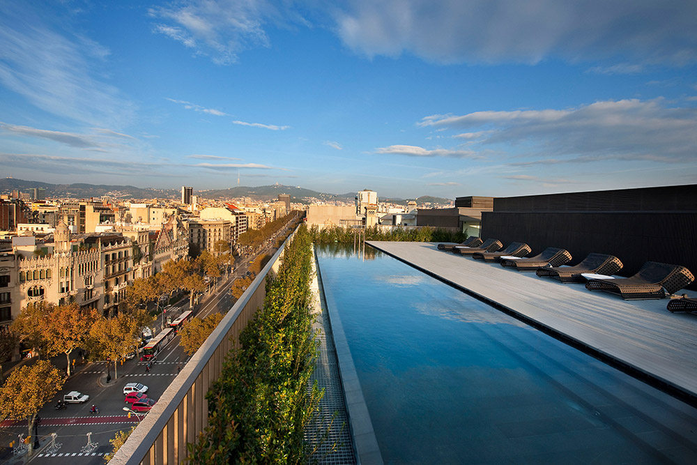 巴塞罗那文华东方酒店Mandarin Oriental, Barcelona 官方高清图_barcelona-leisure-dipping-pool-panorama-1.jpg