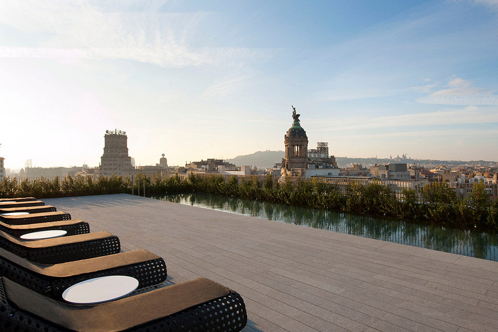 巴塞罗那文华东方酒店Mandarin Oriental, Barcelona 官方高清图_barcelona-leisure-dipping-pool-panorama-2.jpg