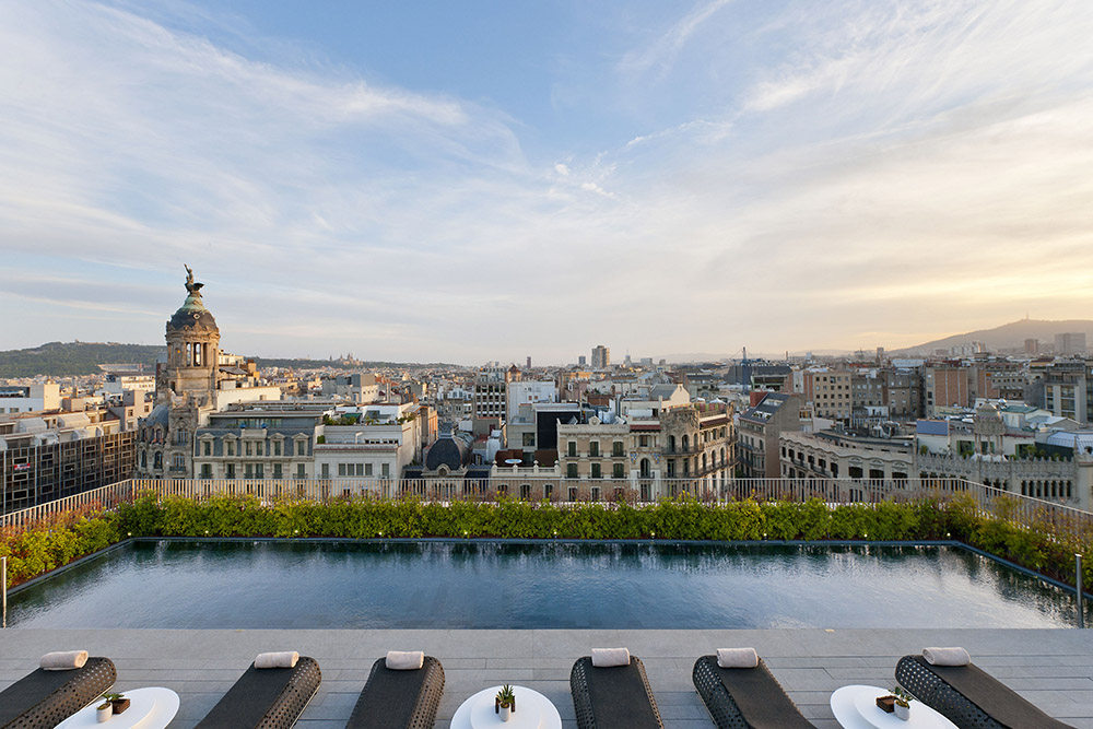 巴塞罗那文华东方酒店Mandarin Oriental, Barcelona 官方高清图_barcelona-leisure-dipping-pool-panorama-6.jpg