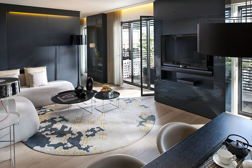 巴塞罗那文华东方酒店Mandarin Oriental, Barcelona 官方高清图_barcelona-suite-terrace-suite-living-room-1.jpg