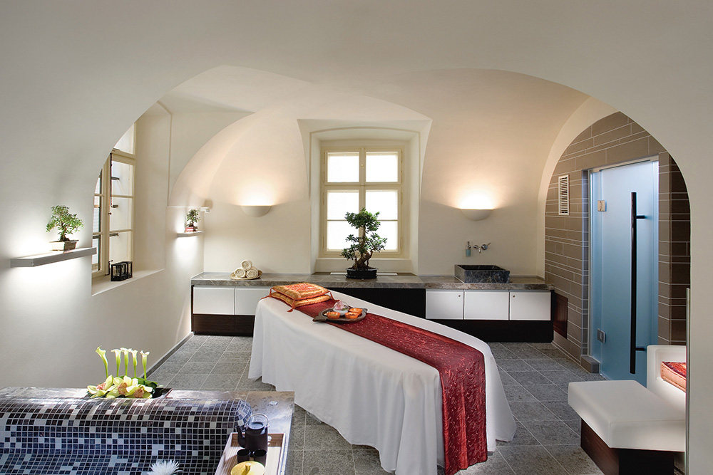 布拉格文华东方酒店Mandarin Oriental, Prague 官方高清图_prague-spa-vitality-suite-01.jpg