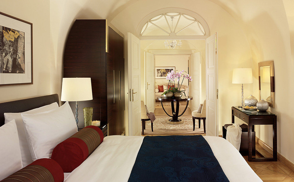 布拉格文华东方酒店Mandarin Oriental, Prague 官方高清图_prague-suite-presidential-suite-bedroom-02.jpg