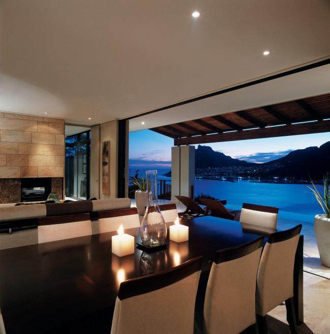 HoutBay_Dining_003_ANTONI ASSOCIATES.jpg