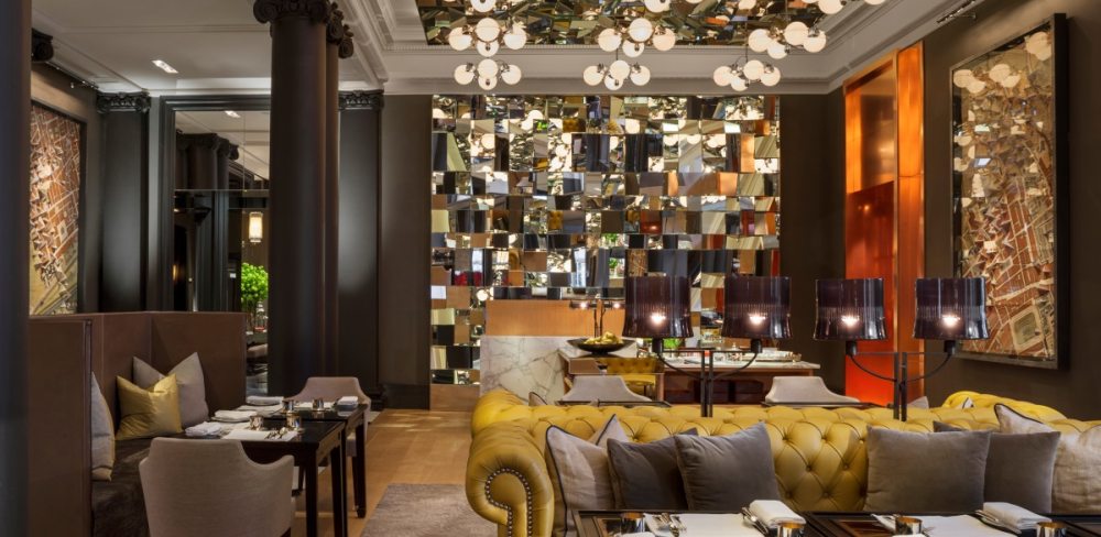 Tony Chi -伦敦瑰丽酒店 Rosewood London_7.Mirror Room.jpg