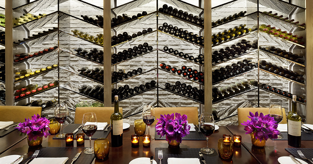 派拉蒙特酒店 纽约时代广场_b-bar-and-grill-wine-display-1000x524.jpg