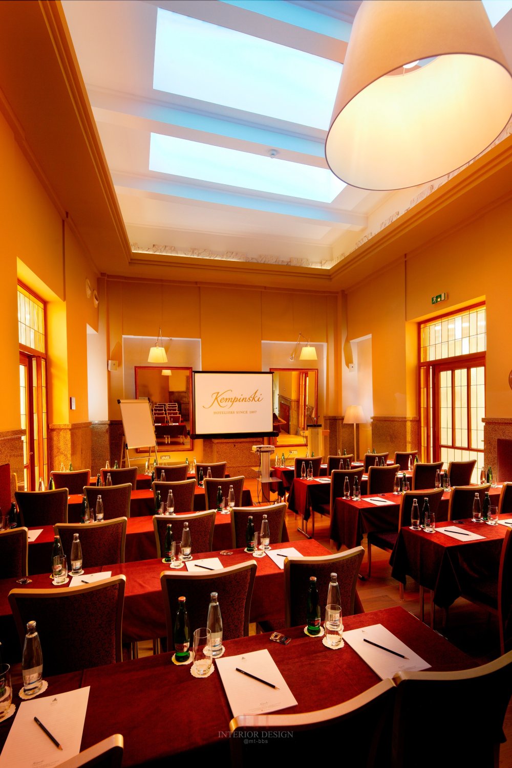 【凯宾斯基酒店】--捷克共和国-布拉格_Print_Kempinski-Prague-Atrium-Meeting-Room-Class-Room-Setup.jpg