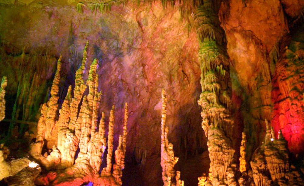 中国最美最壮观的洞穴——织金洞_9d4de8ecd19ee4623d065ebc6d4215d3.jpg