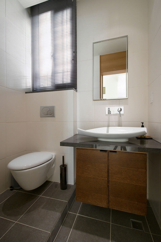 两个现代公寓WCW Interior Studio, from Taiwan_5-Modern-bathroom-vanity.jpg