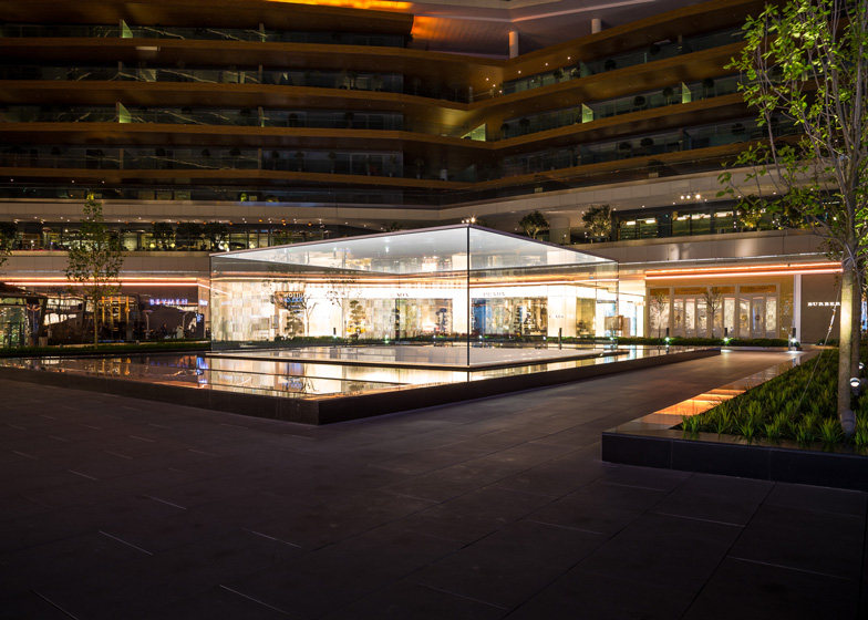 伊斯坦布尔首家苹果专卖店 ISTANBUL’S FIRST APPLE STORE BY 诺曼..._201405_istanbulapple_istanbul\\'s first apple store (1).jpg