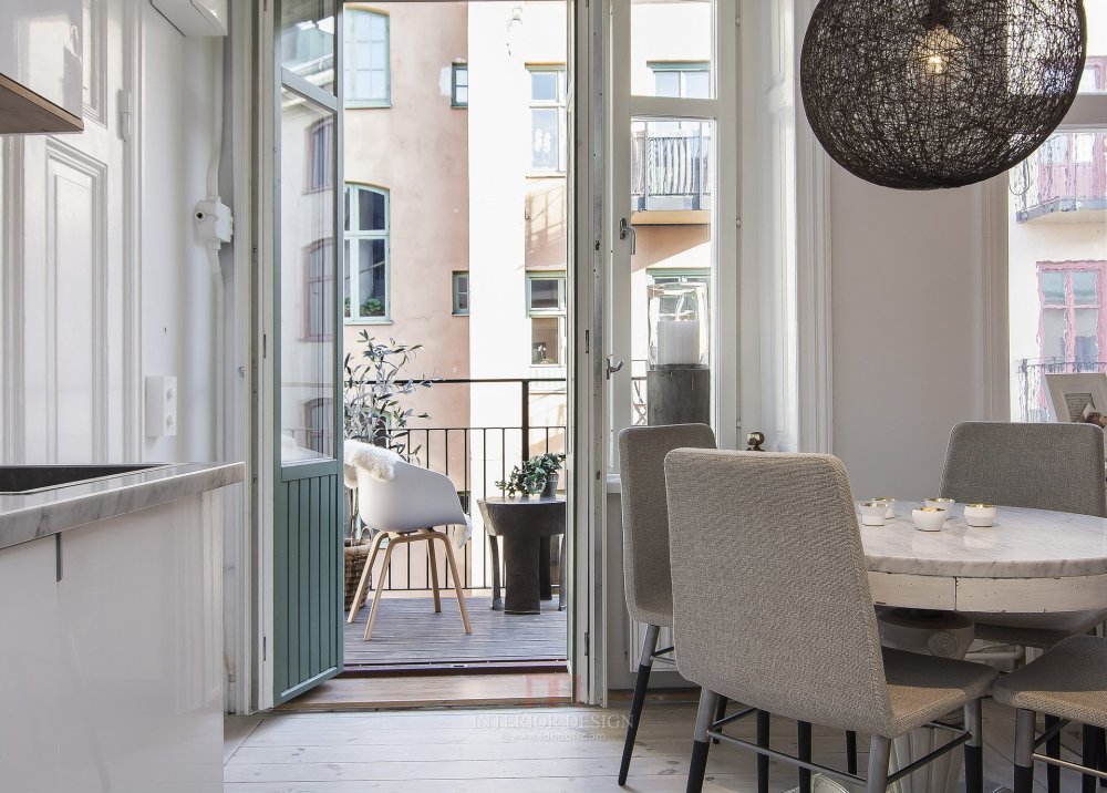 Small-yet-Stylish-Flat-in-Stockholm-07.jpg