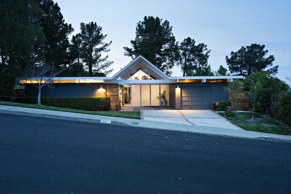 Double Gable Eichler Remodel by Klopf Architecture-双山墙Eichler Klopf架..._dg_070514_02.jpg