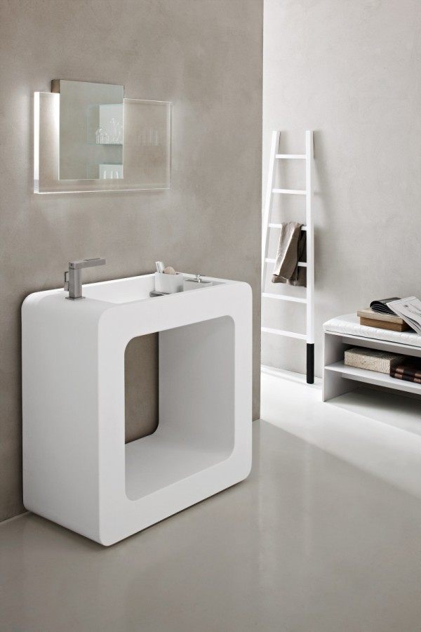 超现代的意大利浴室设计_7-Cube-bathroom-basin-600x900.jpg