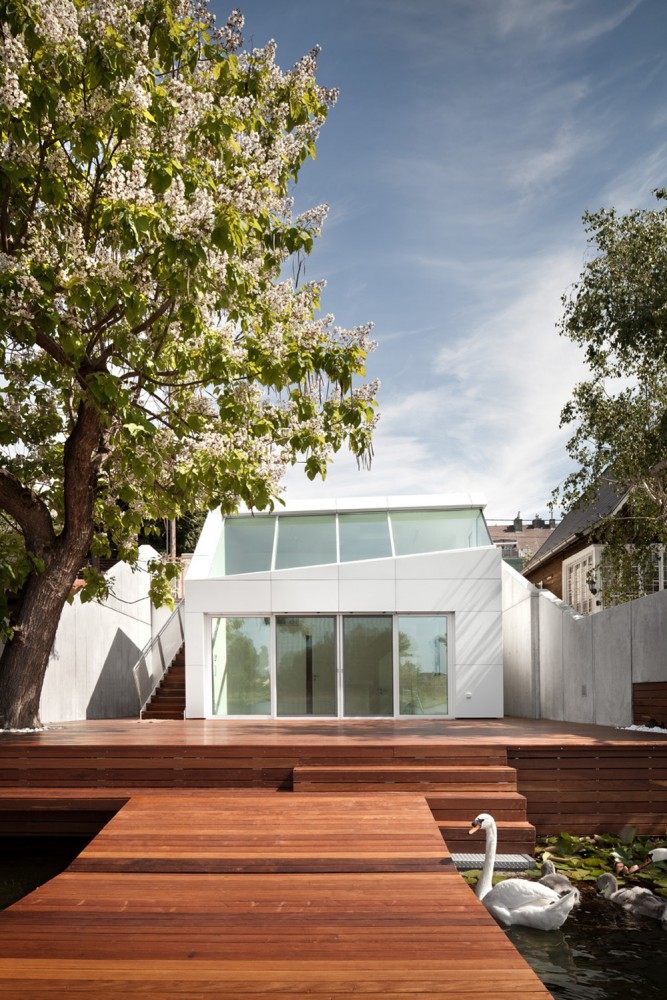 奥地利维也纳Bathing Hut_525866d4e8e44e67bf000878_bathing-hut-share-architects__mg_6002-667x1000.jpg