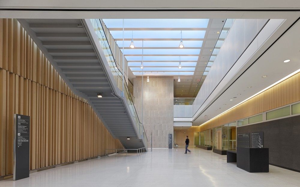 538944fac07a803df400004a_thunder-bay-courthouse-adamson-associates-architects_tb.jpg