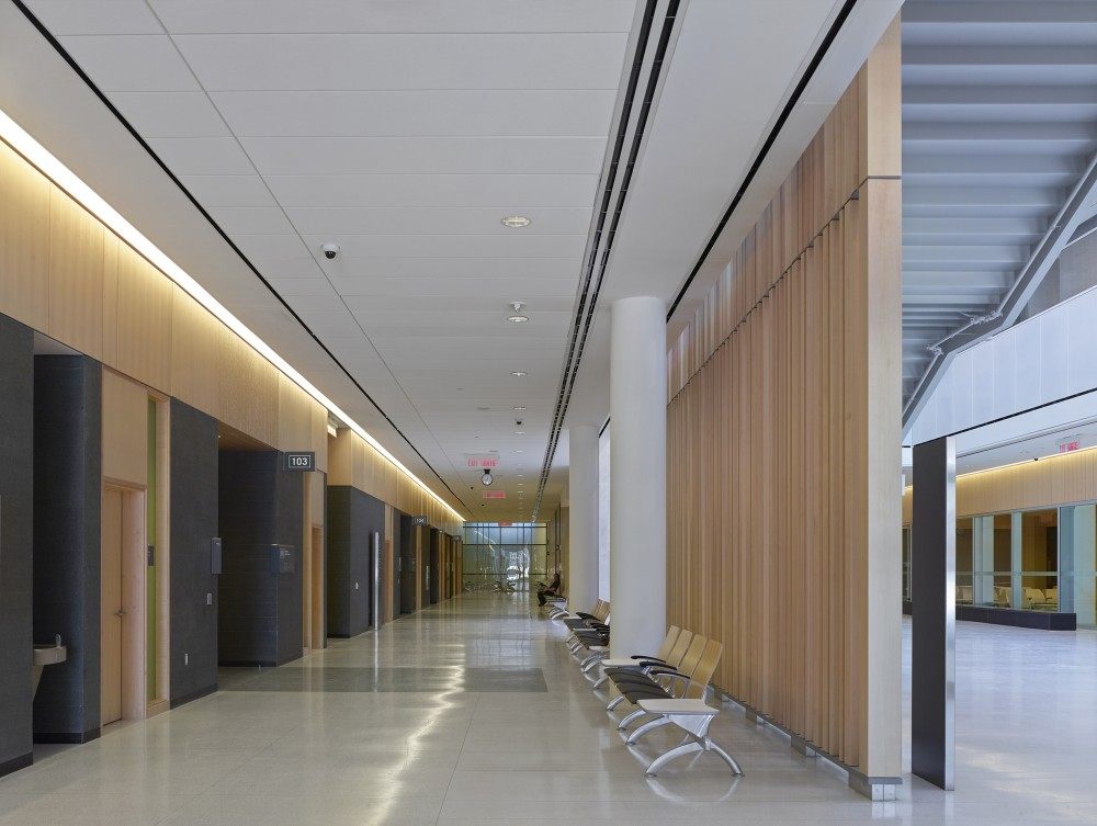 53894562c07a80569e000065_thunder-bay-courthouse-adamson-associates-architects_tb.jpg