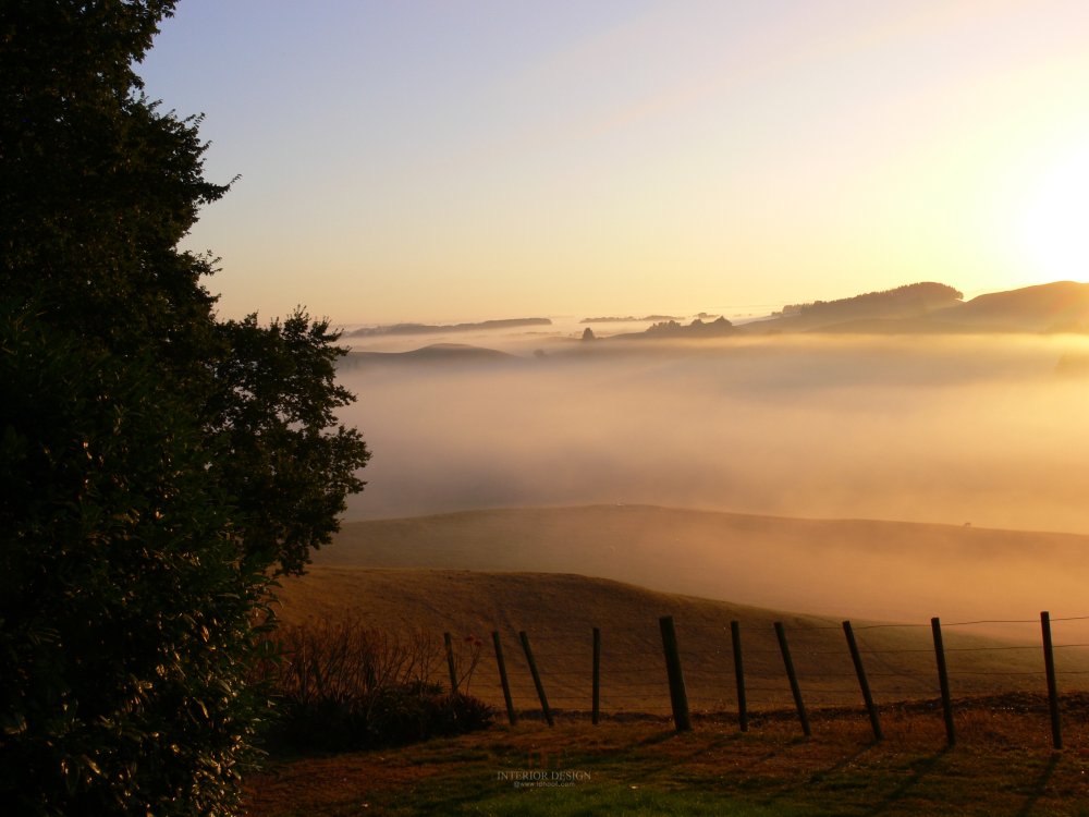 新西兰哈斯丁格林希尔度假屋 Greenhill Lodge Hastings_58955080-H1-Sunrise_looking_over_Greenhill_farm_land.jpg