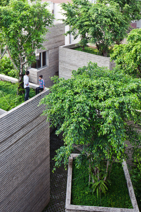 House-for-Trees-by-Vo-Trong-Nghia-Architects_dezeen_468_1.jpg