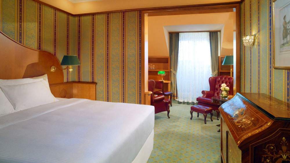 奥地利维也纳布里斯托尔酒店 Hotel Bristol Vienna_Hotel_Bristol_Wien_Executive-Zimmer-lux89grHD.jpg